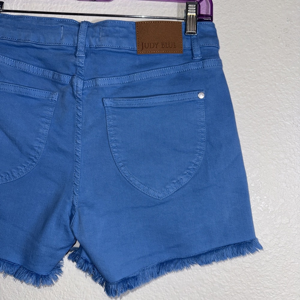Judy Blue Shorts Women's Size Medium Sky Blue Raw Hem Mid Rise BOHO Festival - Picture 9 of 16